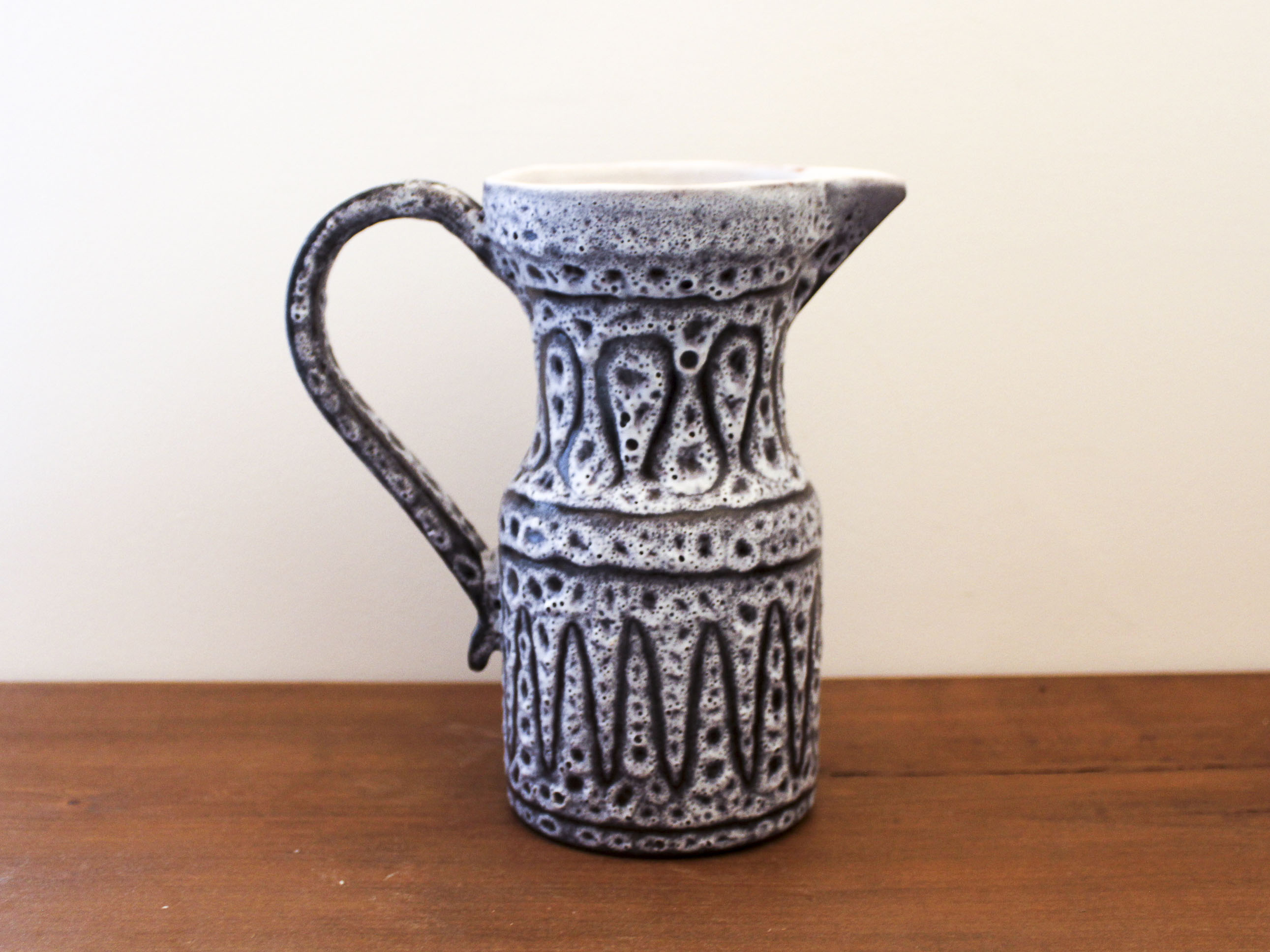 Pitcher Jean Austruy 60s