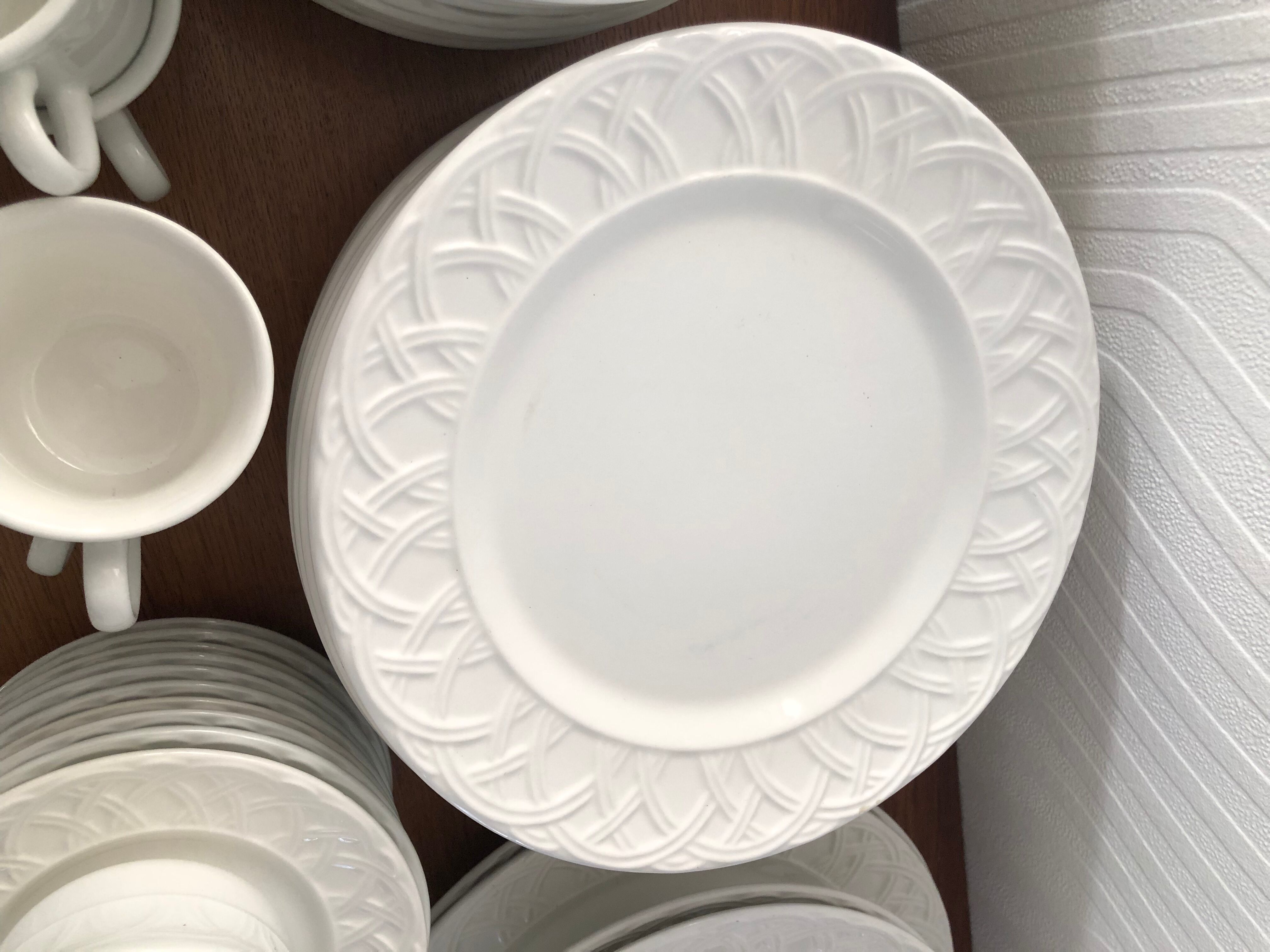 Dish set 60 pieces in white earthenware Italy Quadrifoglio