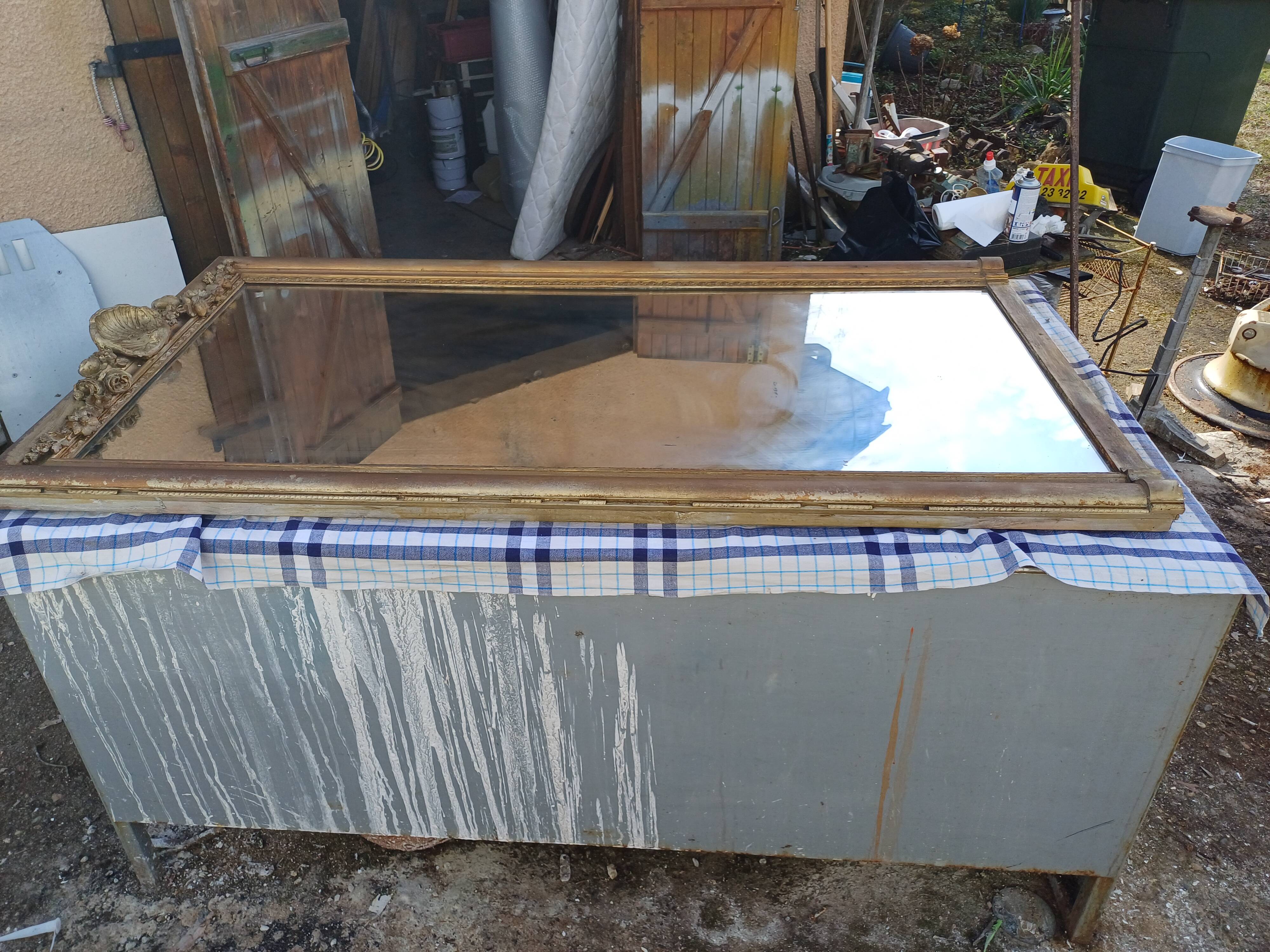 Miroir 19ème bois et stuc doré " coquille st jacques