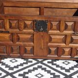 Tuscan chest in solid wood, Argudo Navarro, Spain