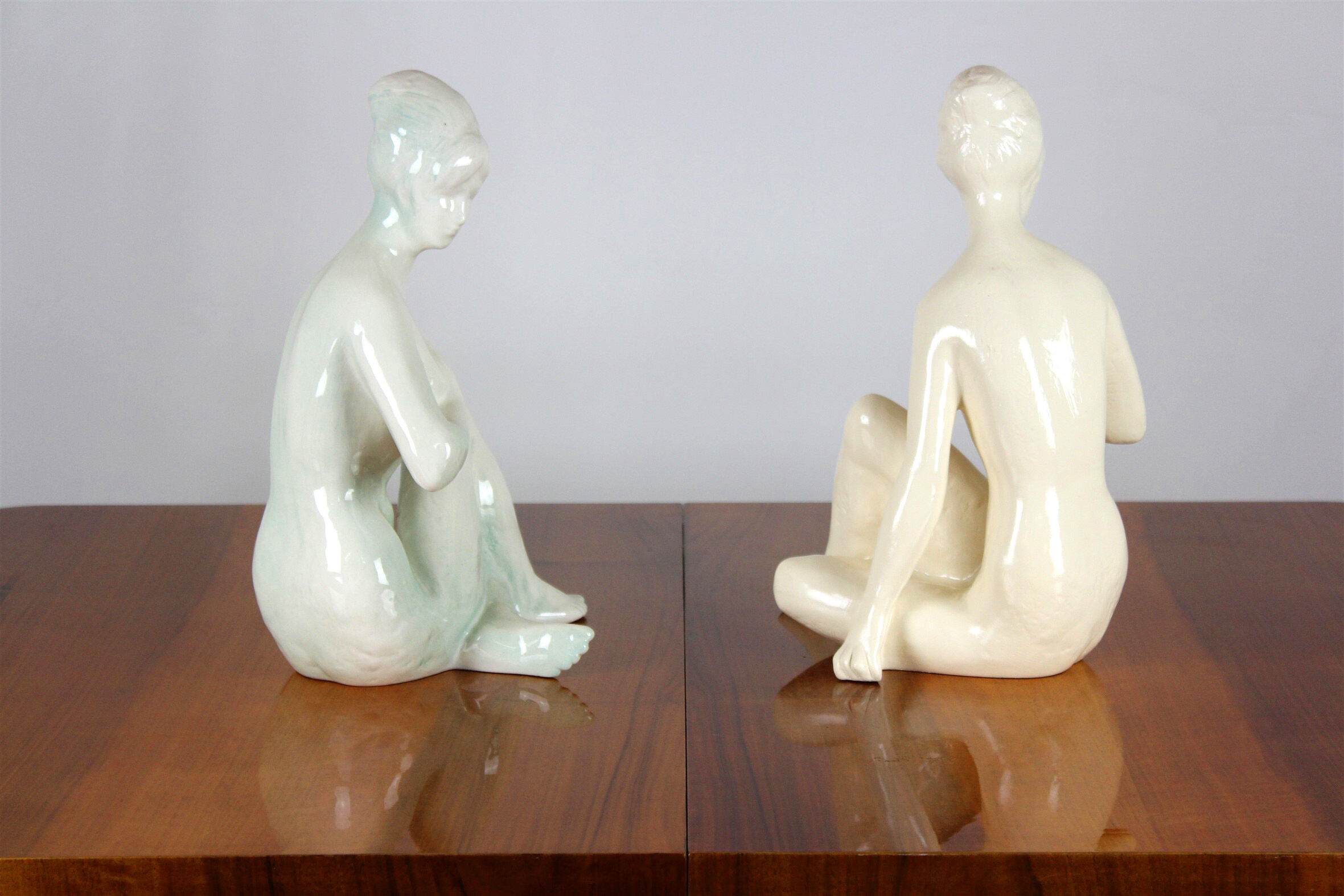 Walnut folding dining table by Jindrich Halabala for UP Zavody, 1940s