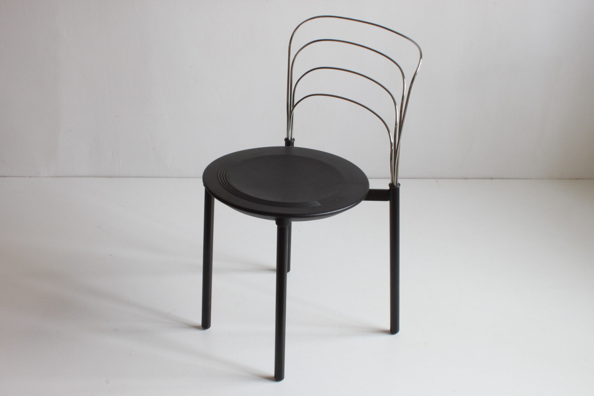 Steel wire and foam "Delfina" dining chairs by Giuseppe Raimondi for Tetide Italy, 1987.