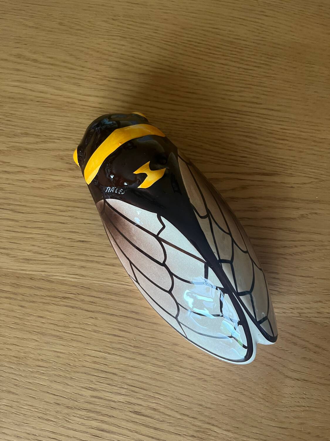 Cicada wall vase