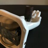 Apply hand in earthenware