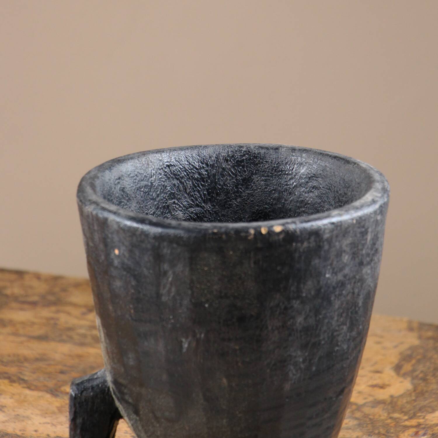 Large monoxyle "pot"