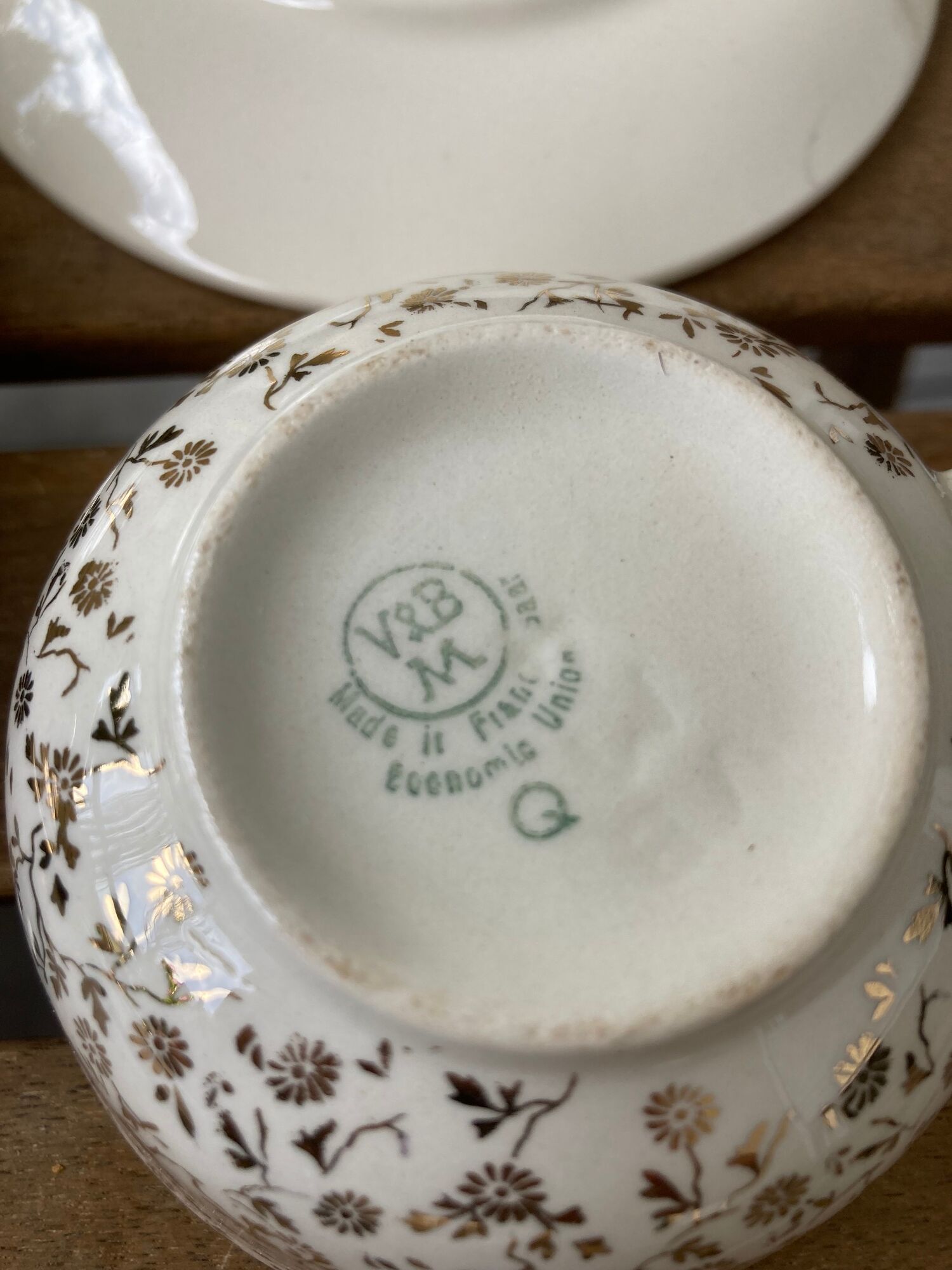 6 cups and sub-cups Villeroy and Boch "little golden flowers" 50s