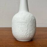German white porcelain vase from the mid-century with bird motif by Kaiser, 1960s.