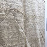 Moroccan Berber carpet Beni Ouarain with diamonds engraved in the frame 3.2x2,15m