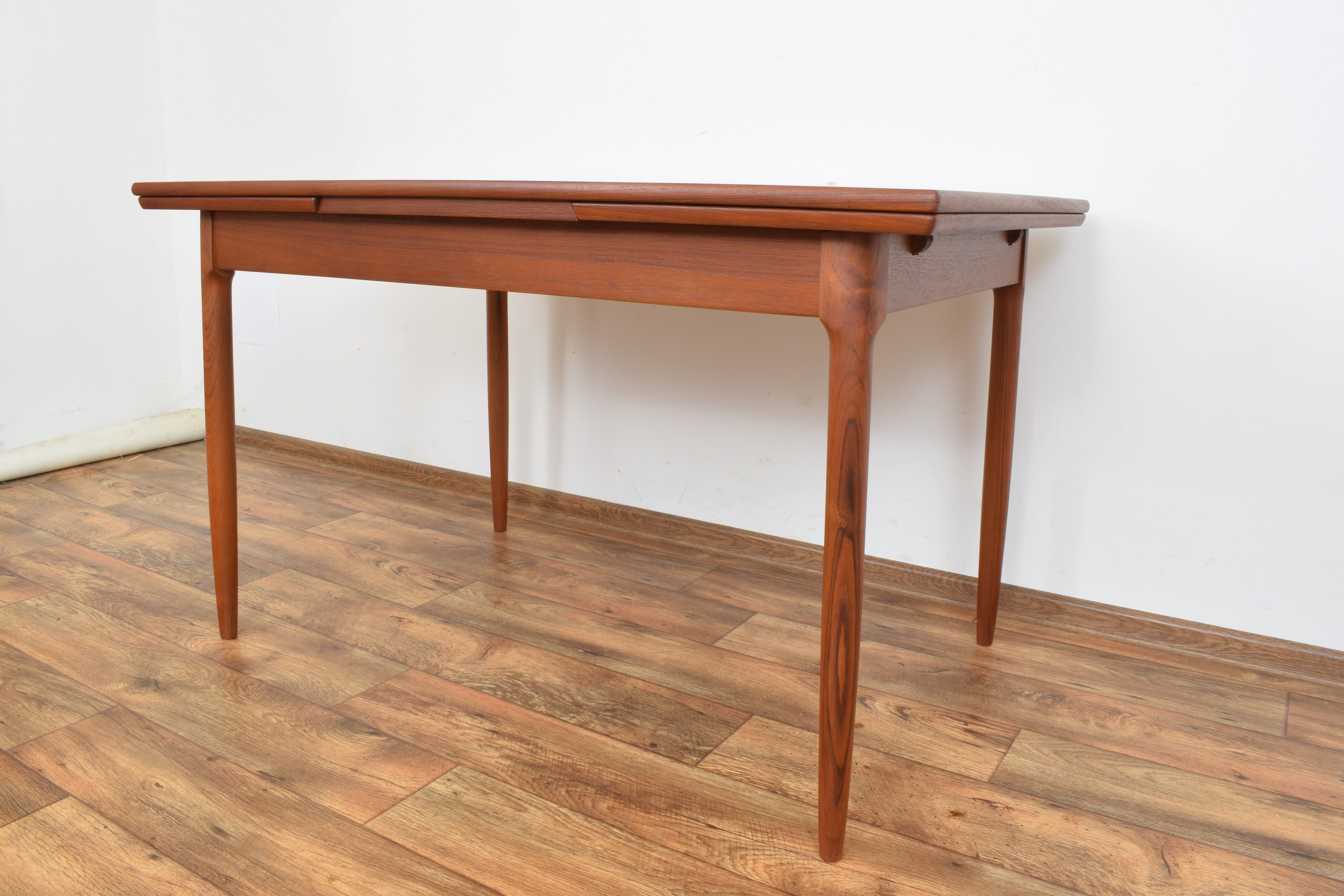 Mid-century danish teak extendable dining table, 1960s
