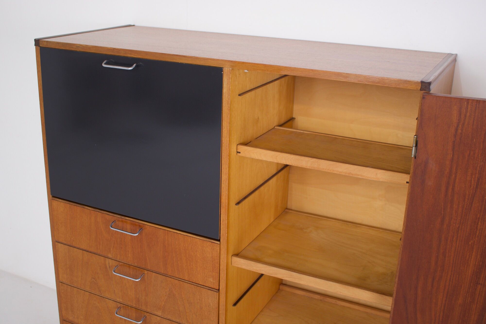 Top buffet / Pastoe bar "Made to Measure".