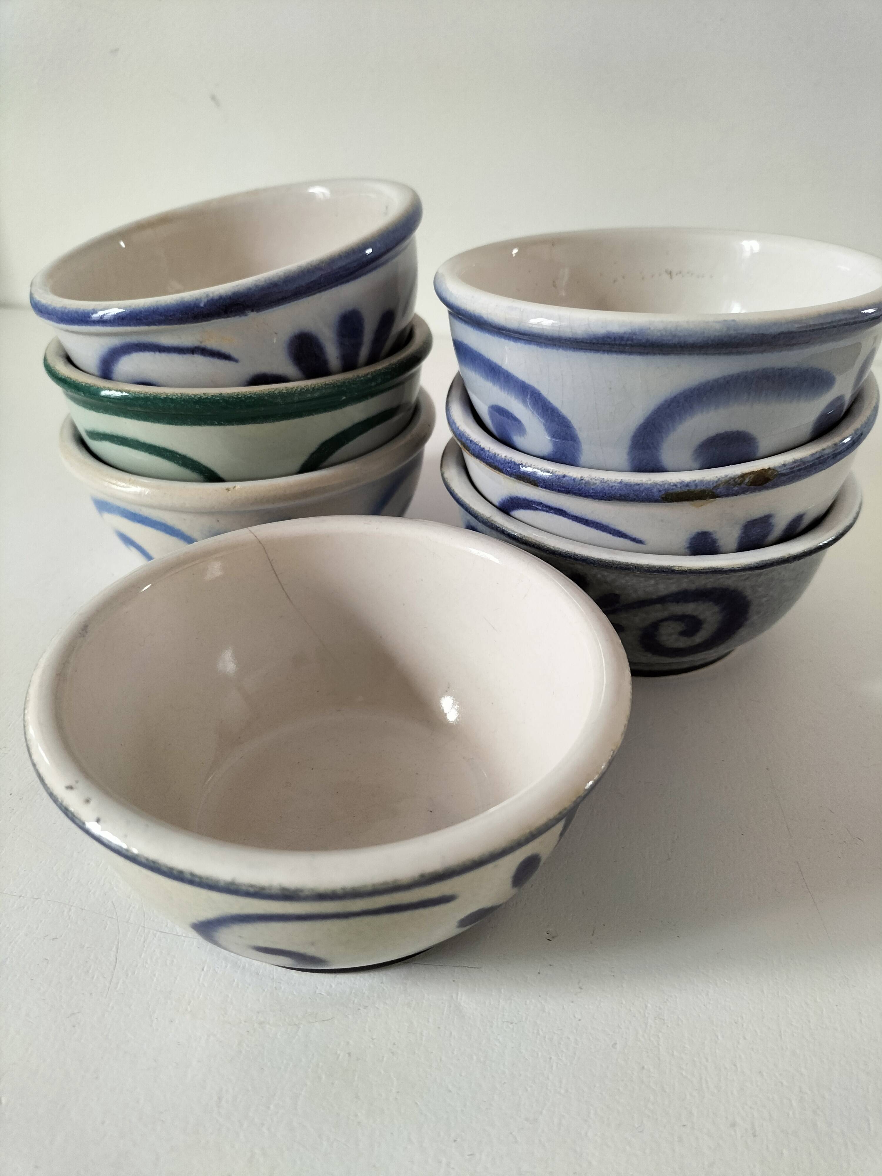 7 stoneware bowls with blue and green ocean-inspired decoration