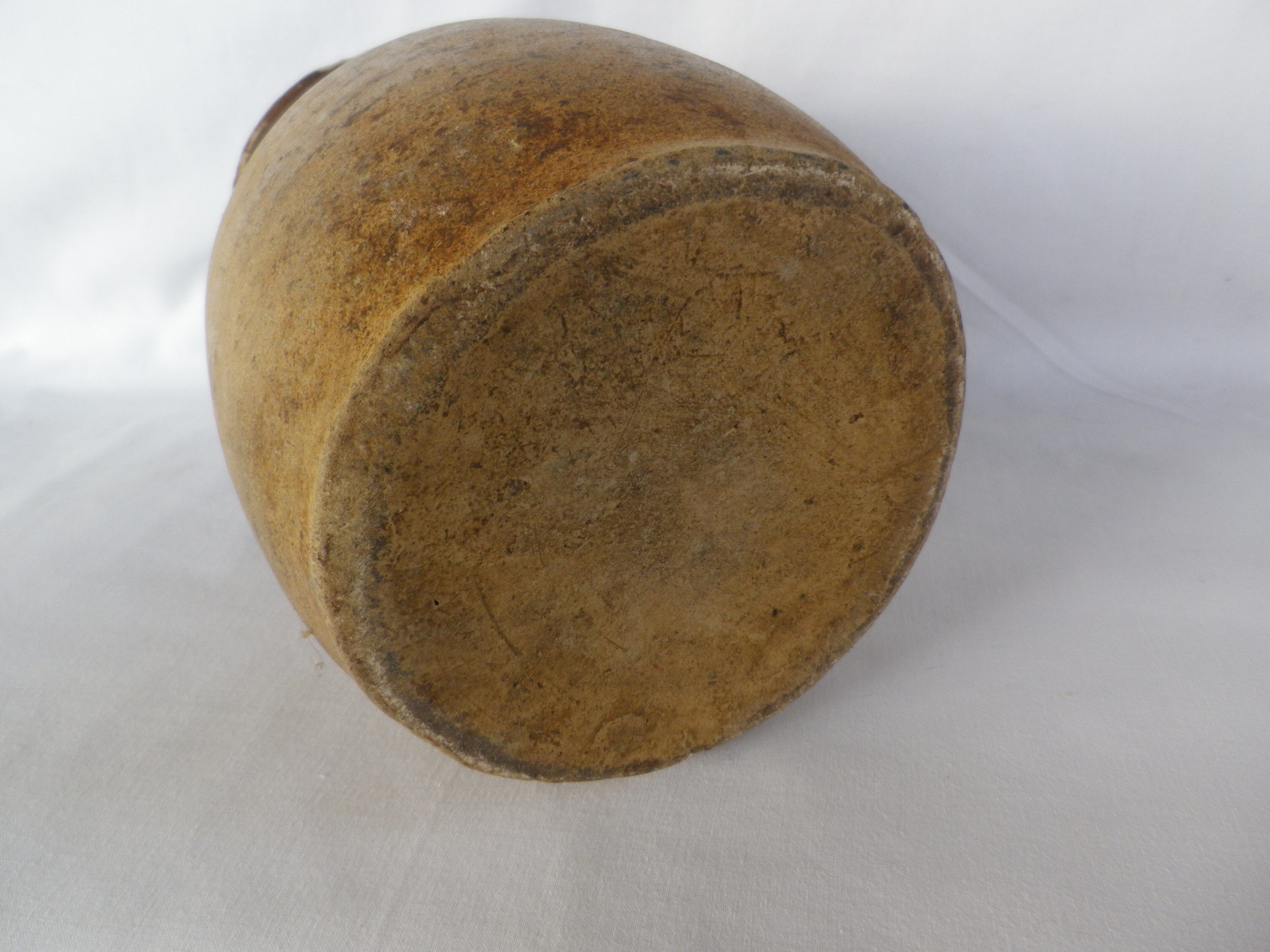 Pot a lait grès ancien