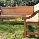 Corner bench