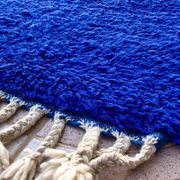 Tapis en laine pure bleu majorelle taille 150 x 250 cm