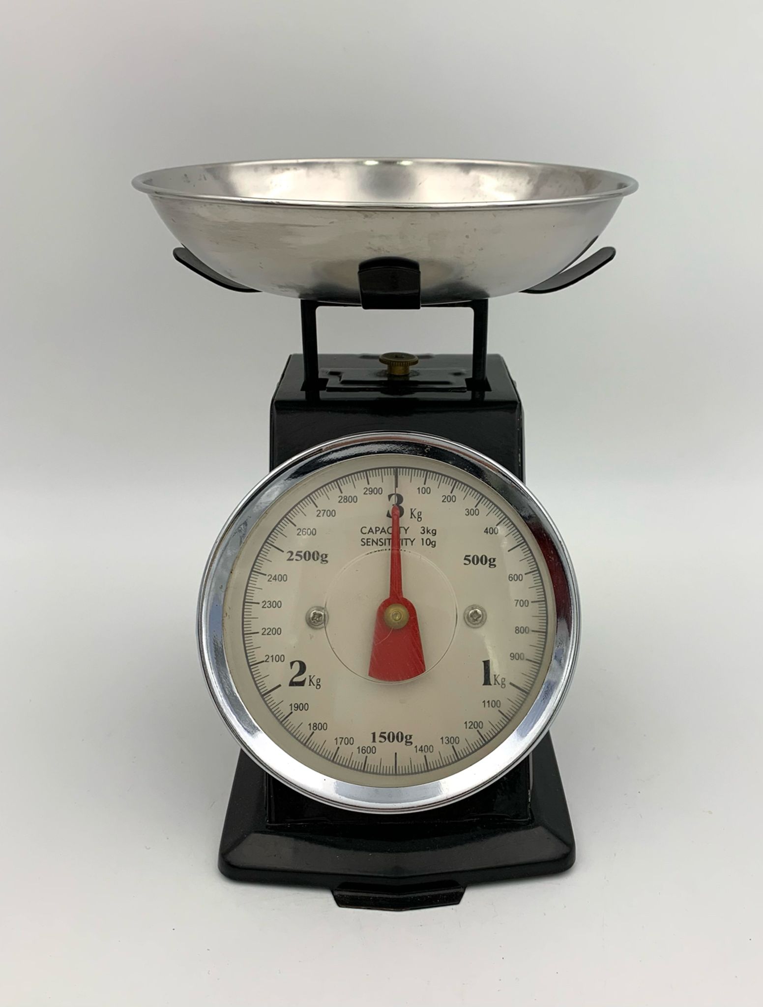 Vintage kitchen scale, black metal and stainless steel