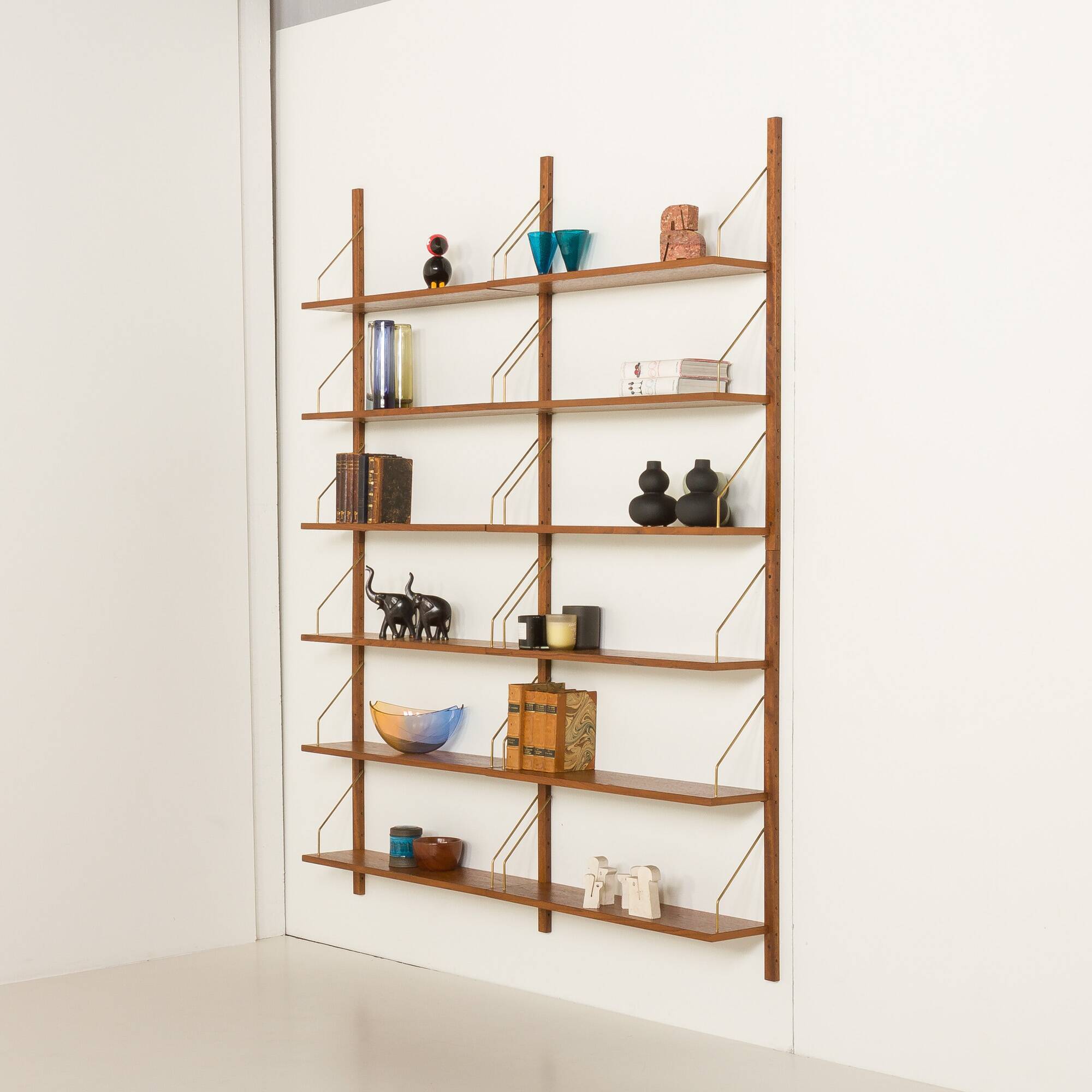 Danish mid century modern renovated  teak shelving unit 1960s