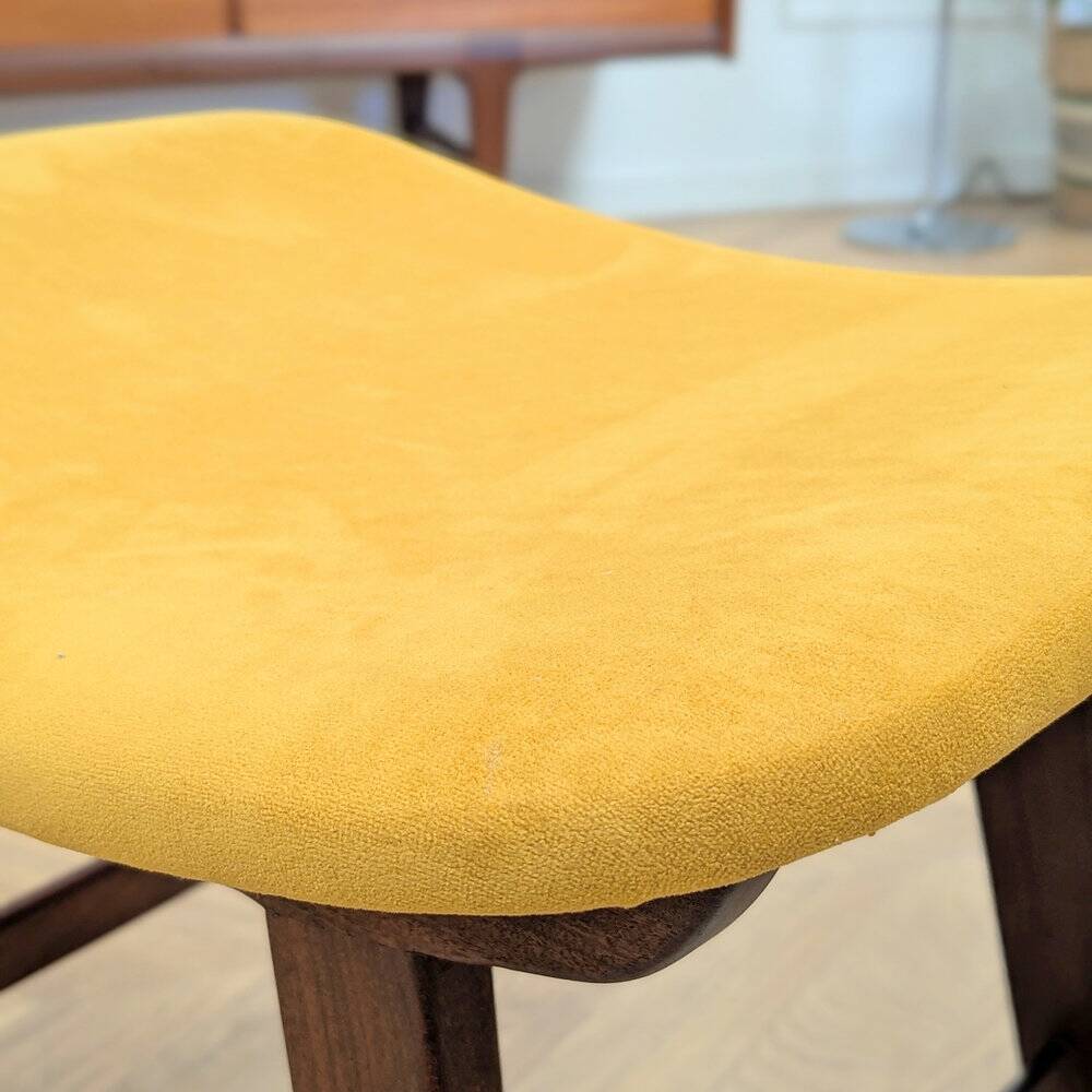 Repose-pieds scandinave