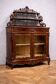 Superbe vitrine galbée d’époque Napoléon III, réalisée en acajou