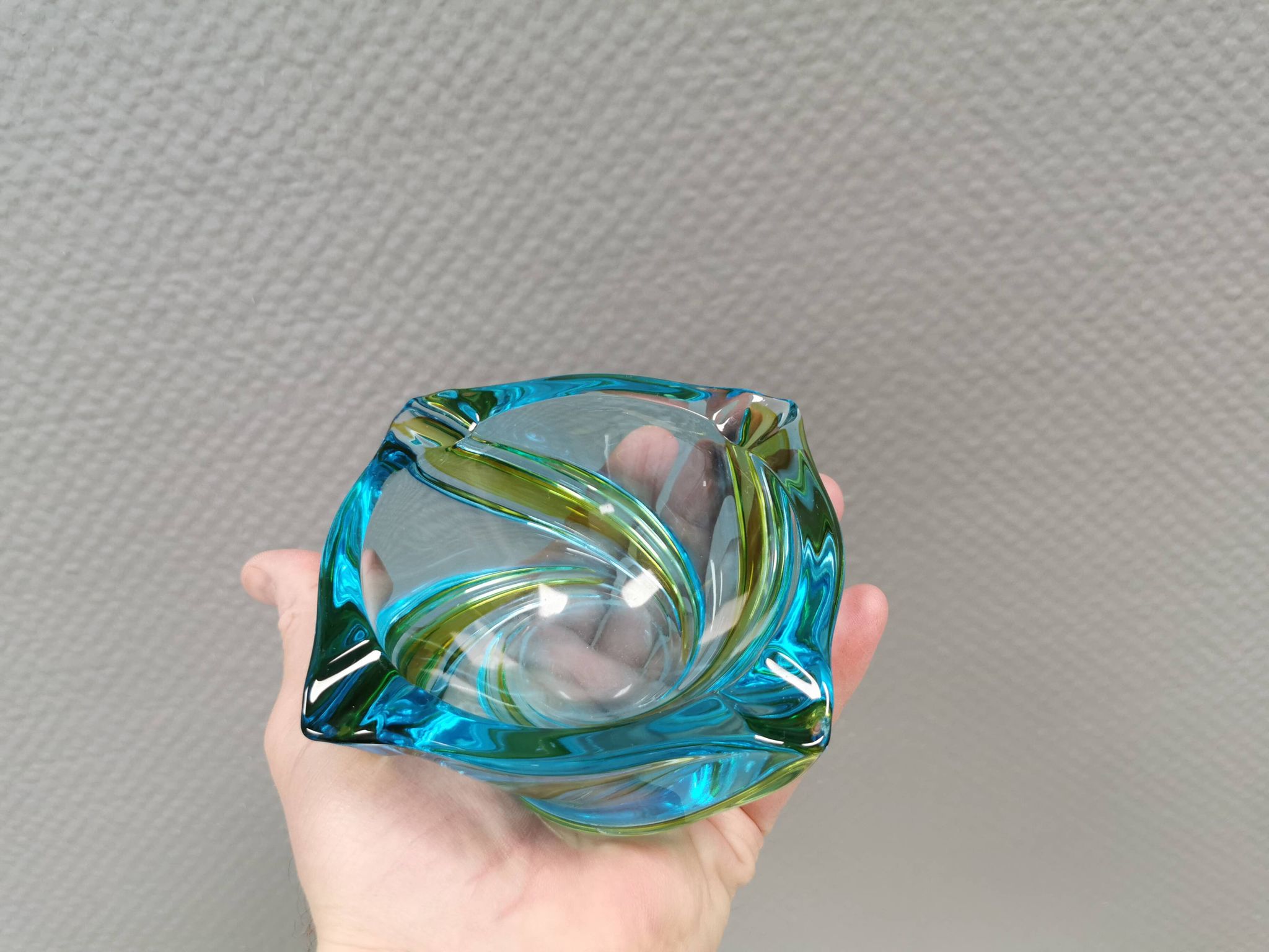 Beautiful ashtray in multicoloured glass. We guess Italy, 1980s.