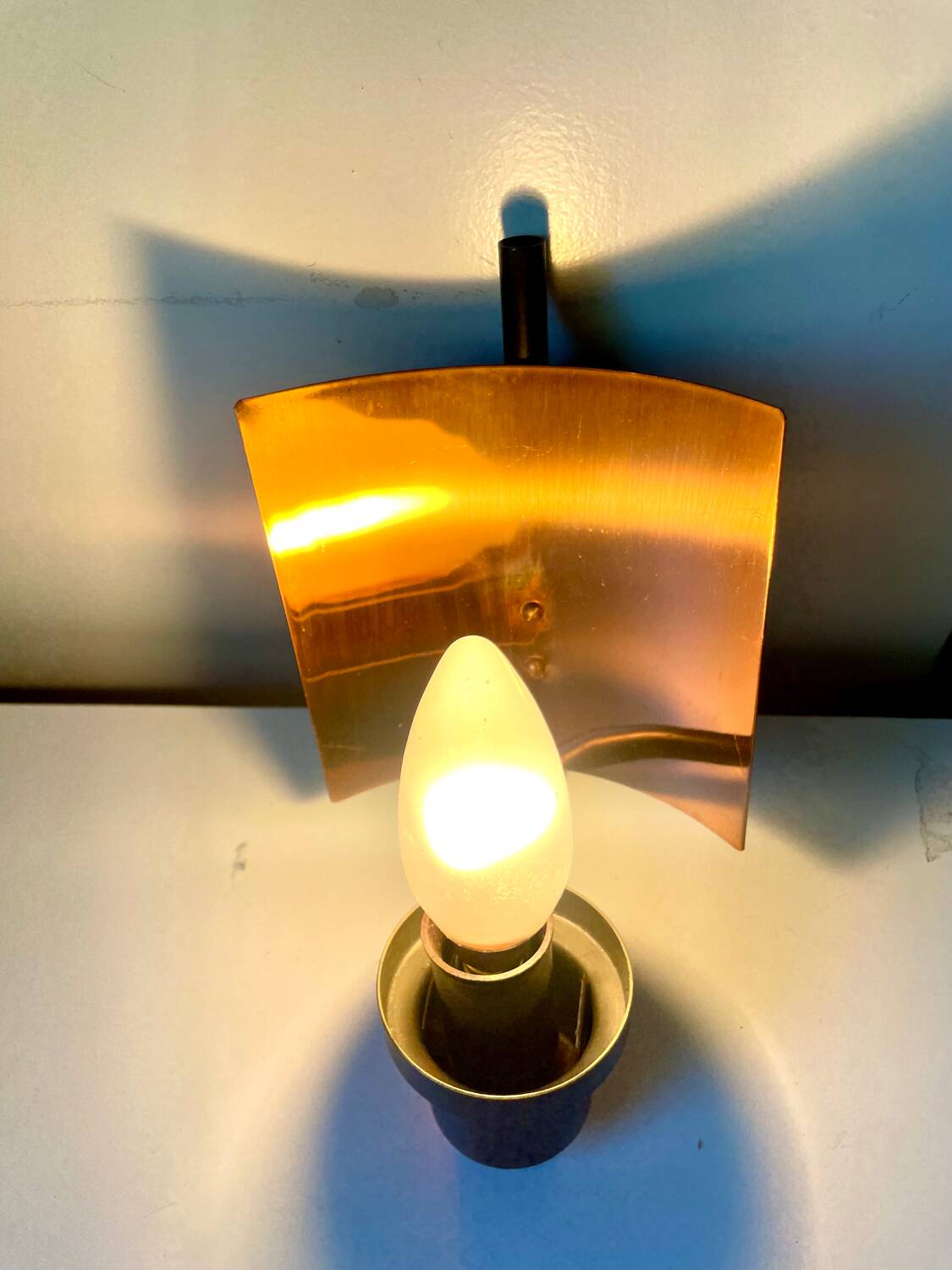 Applique murale Art Déco scandinave en métal/cuivre vintage