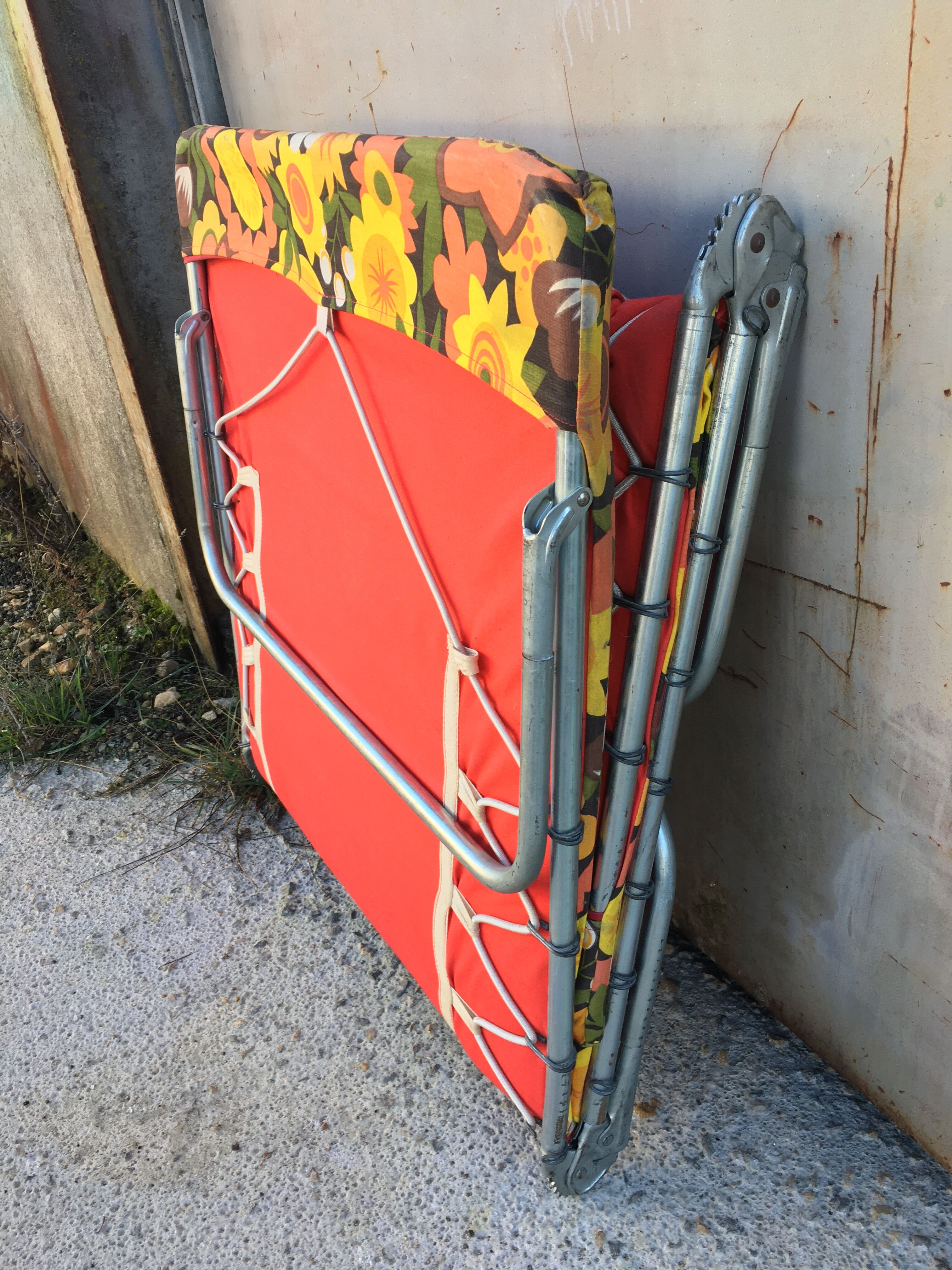 Flower sunbed long chair, vintage 70s, folding