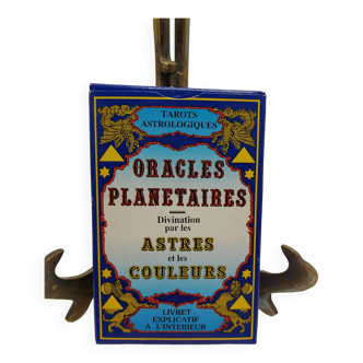 Oracles planetaires divinations par les astres et les couleurs