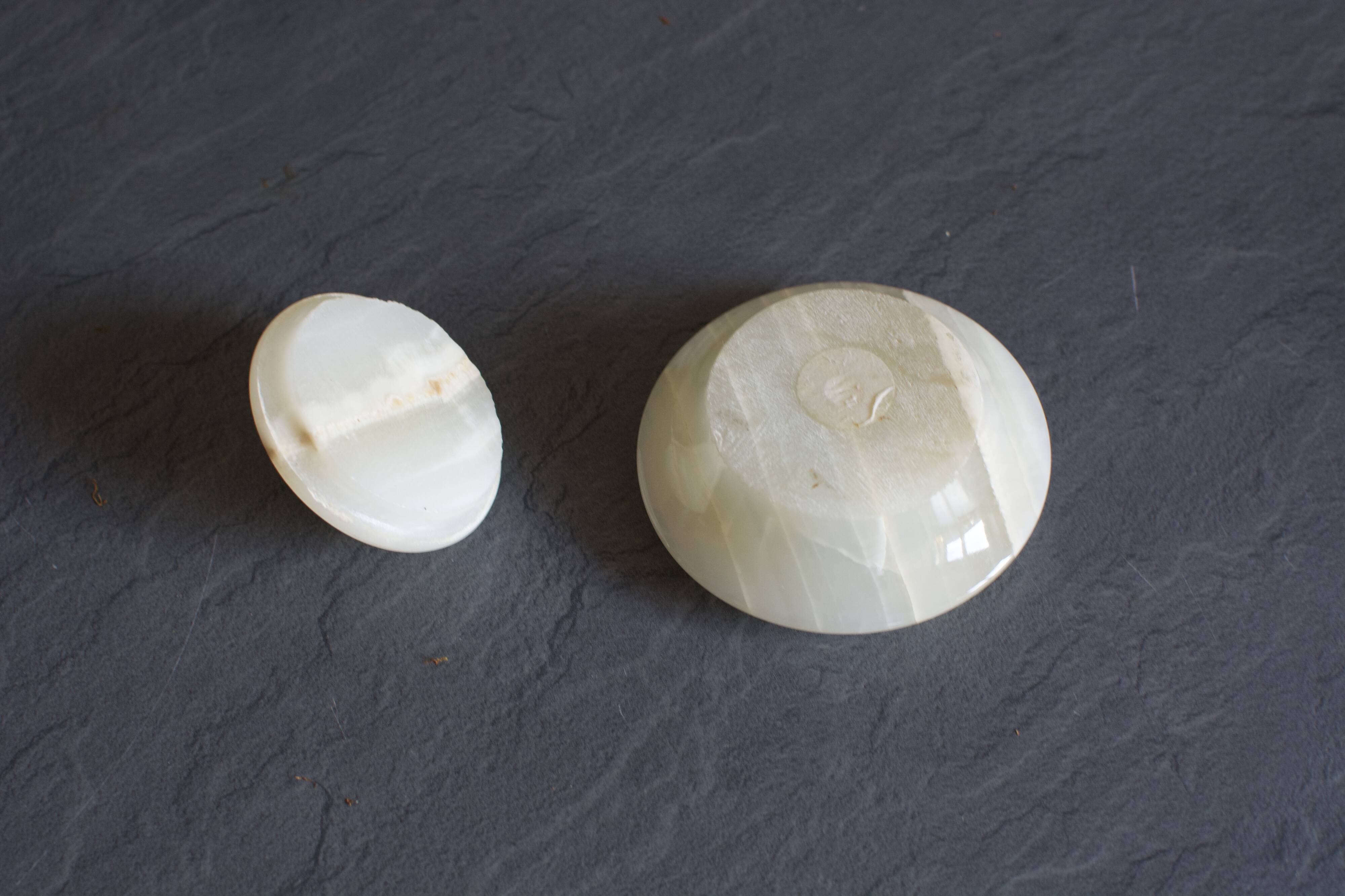 Vintage white marble round box