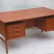 Bureau en teck, années 1960