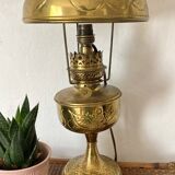 Lampe en laiton, ancienne lampe à pétrole parisienne