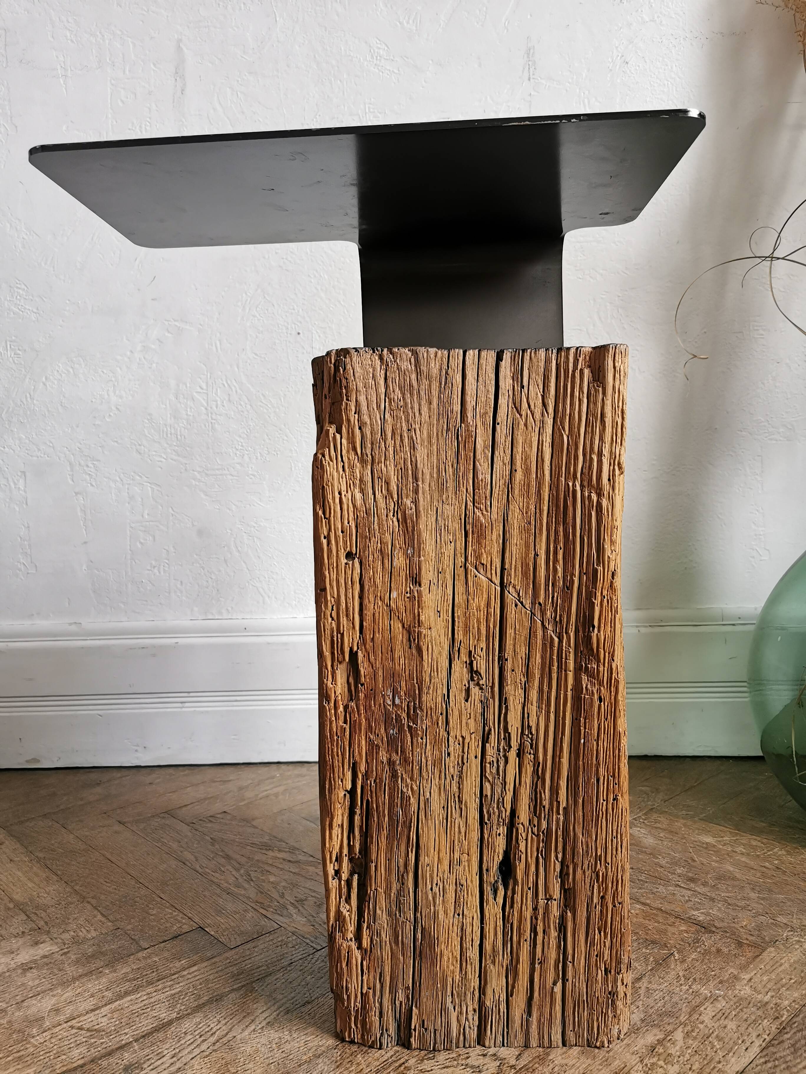 MOGG NIGHTSTAND