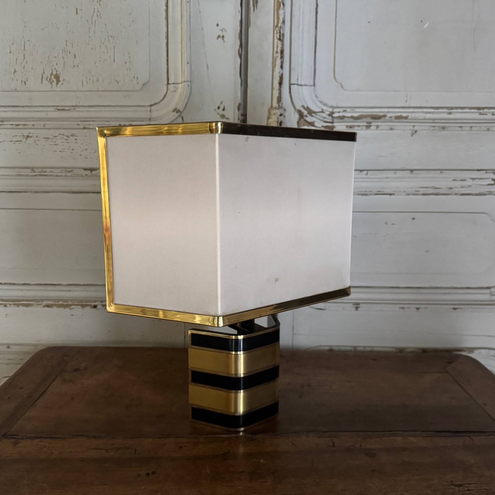 Lampe italienne Romeo Rega en laiton et laque XXe