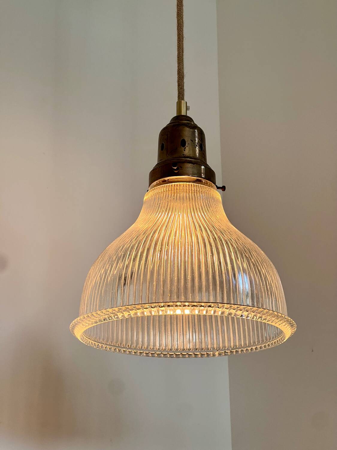 XXL Holophane suspension in bistro or industrial style