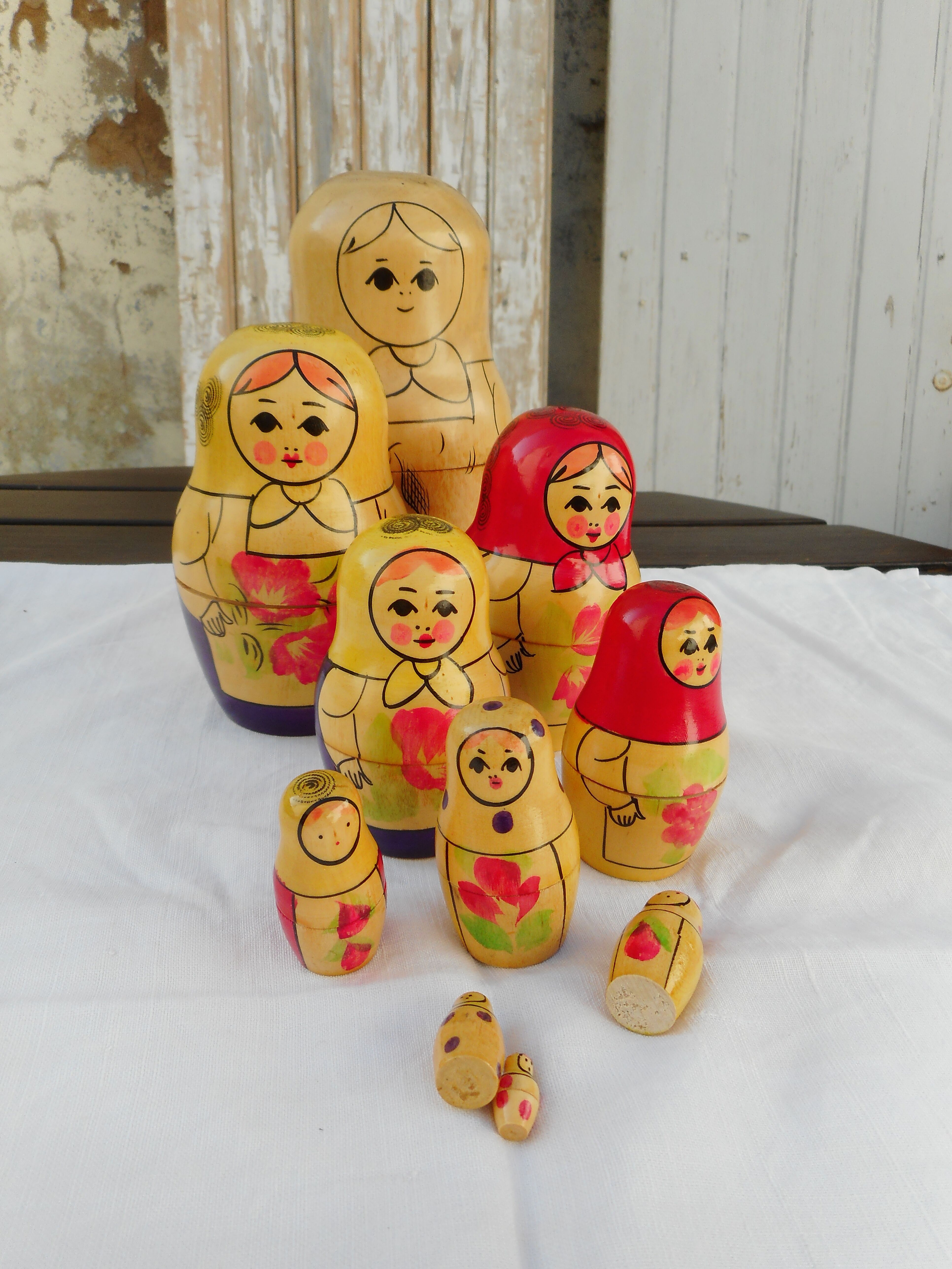 Set of ten Russian dolls "matriochka"