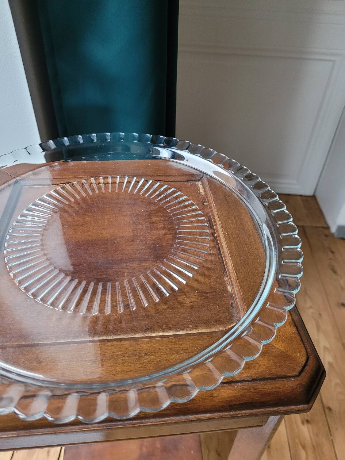 Luminarc glass cheese bell