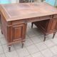 Bureau à caisson Napoléon III en noyer du 19e siècle