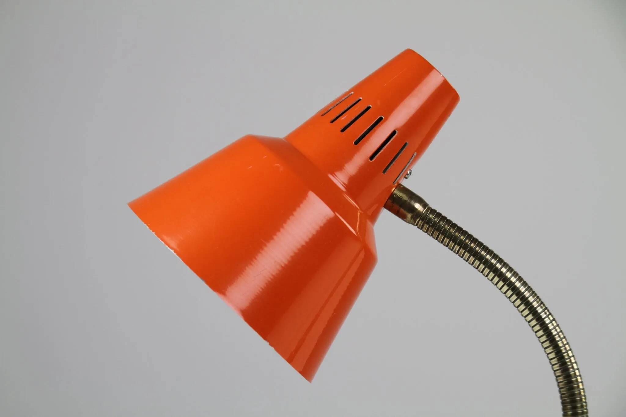 Gemi Model 600/5 Table or Desk Lamp – Swedish Modernism in Burnt Orange