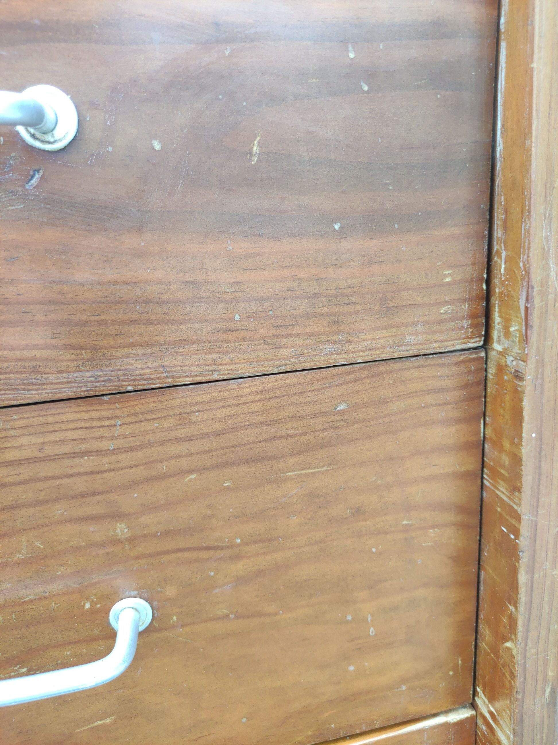 Commode vintage pieds compas