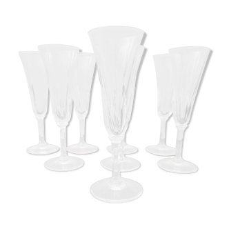 8 champagne glasses