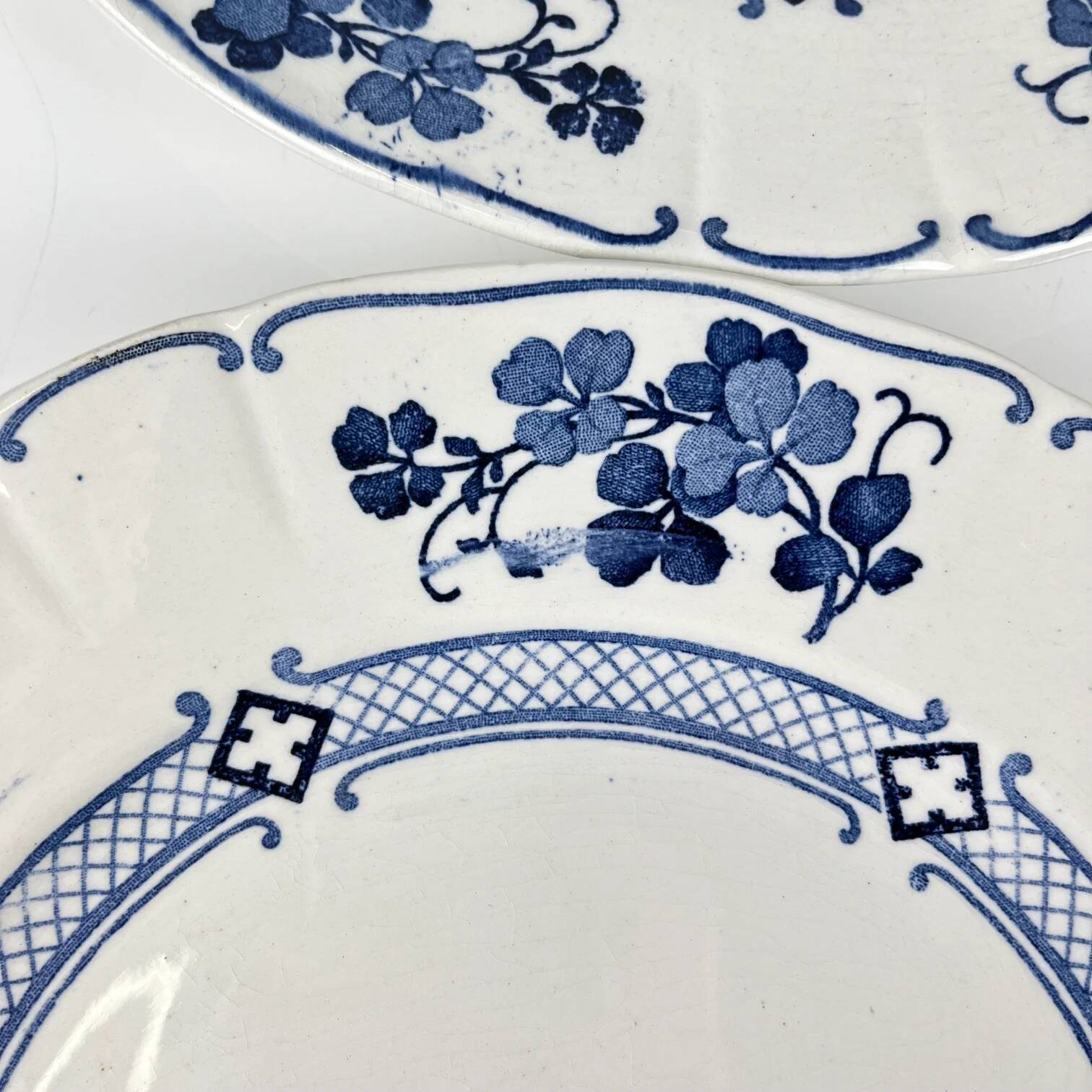 Set of 6 flat plates Terre de Fer KG Lunéville, model "Jane", blue, 1890-1915