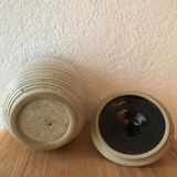 Open jar enamelled sandstone