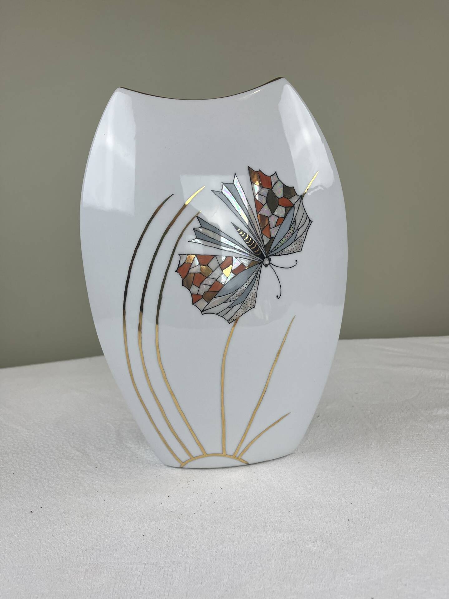 Vase en porcelaine peint à la main