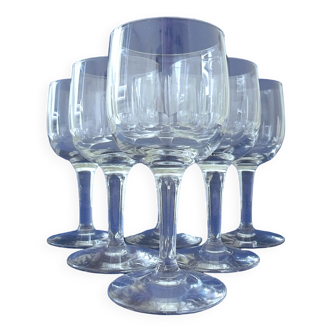 Suite of six standing glasses in sherry, port or commandaria in cut glass