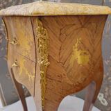 Table de chevet style Louis XV