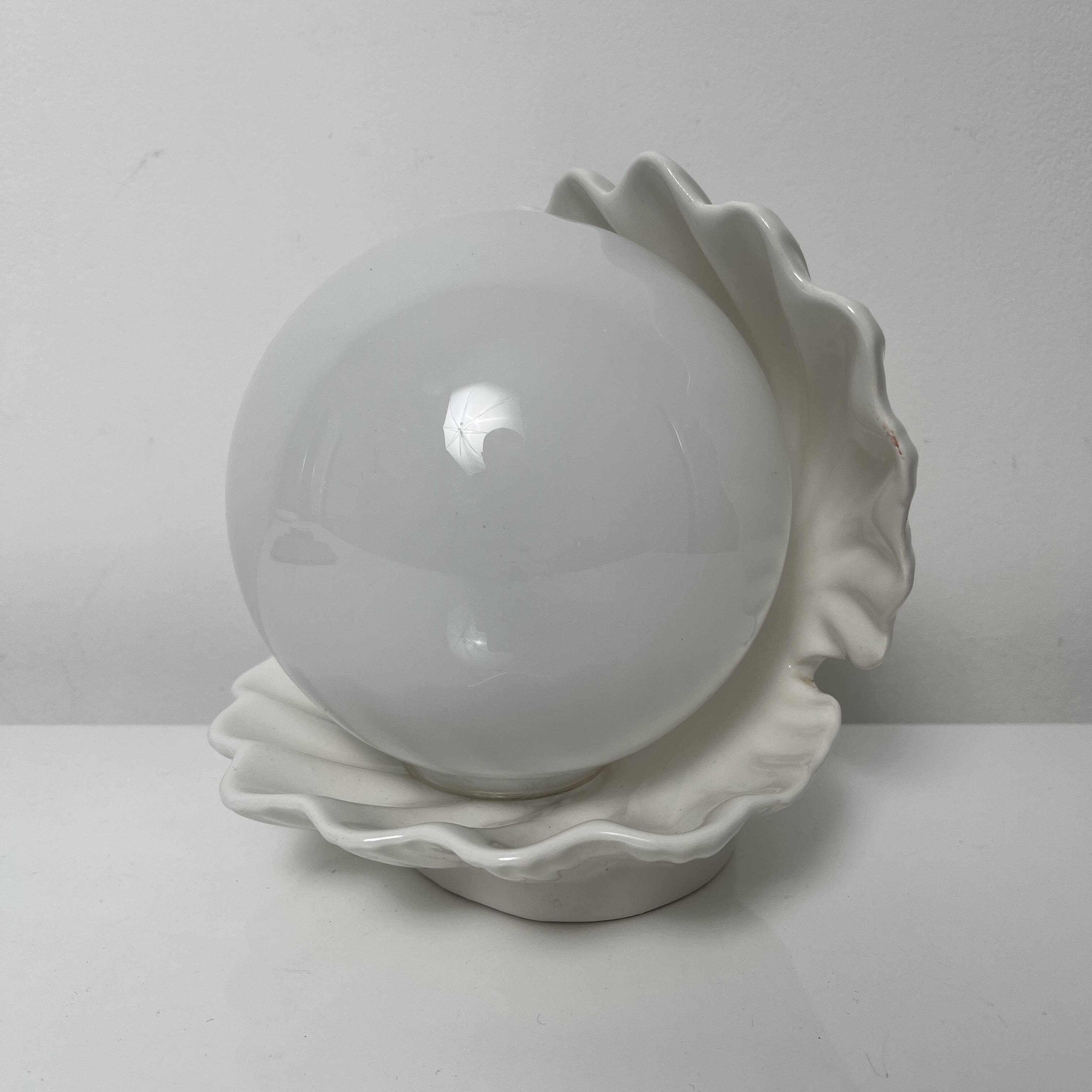 Ceramic lamp shell open white enamel vintage pearl night light