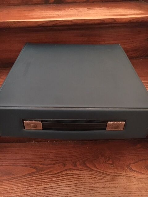 Olivetti typewriter, model Lettera 32