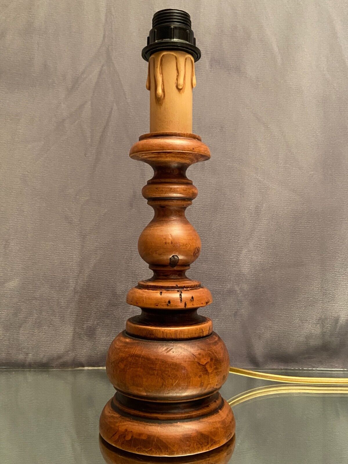 Rustic lamp foot in solid wood alder type