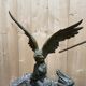 Regule Déco "Man hunting an eagle"
