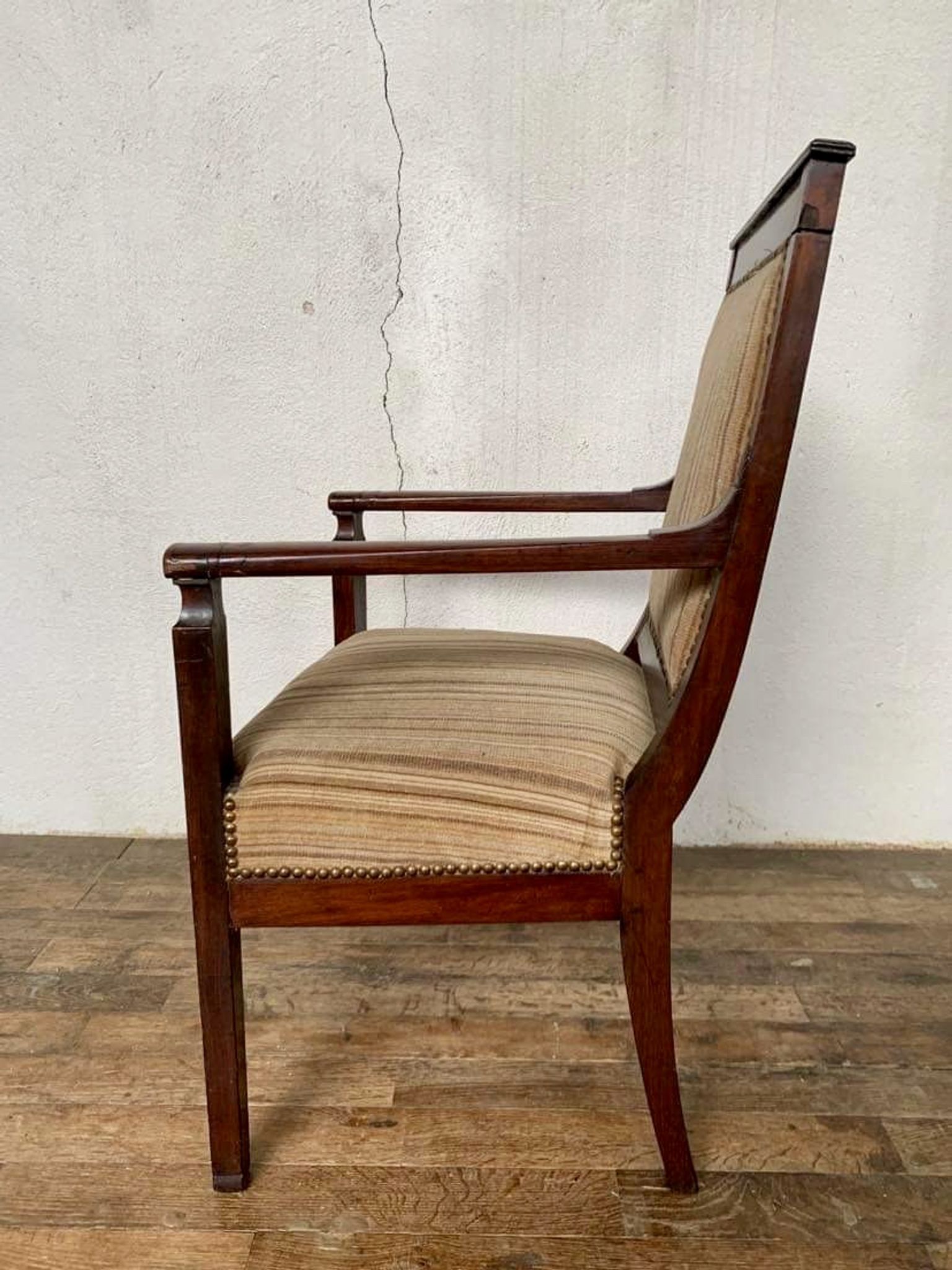 Fauteuil de bureau empire en acajou decor palmettes xviiième