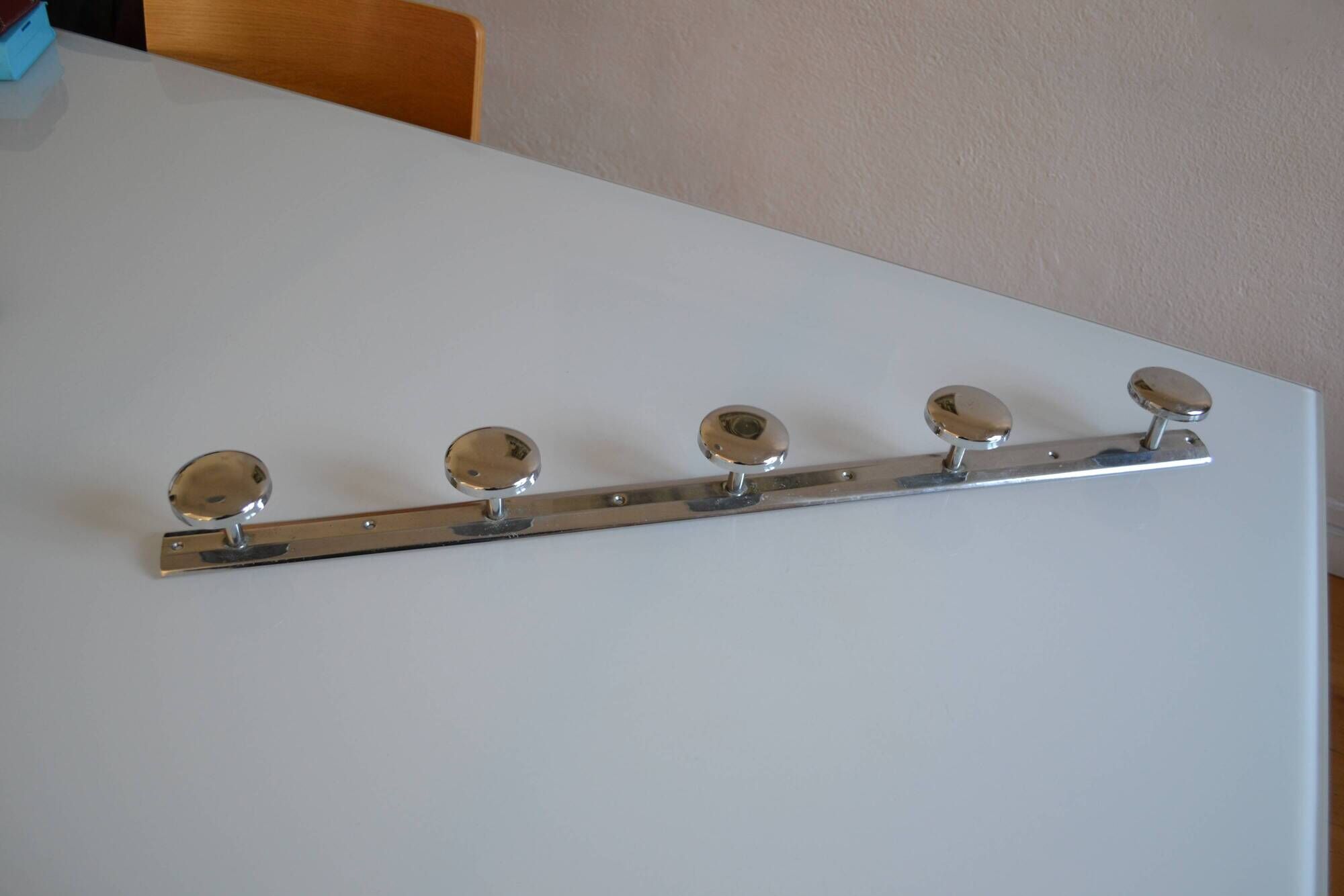 Vintage 80's chrome metal 5-hook wall coat rack