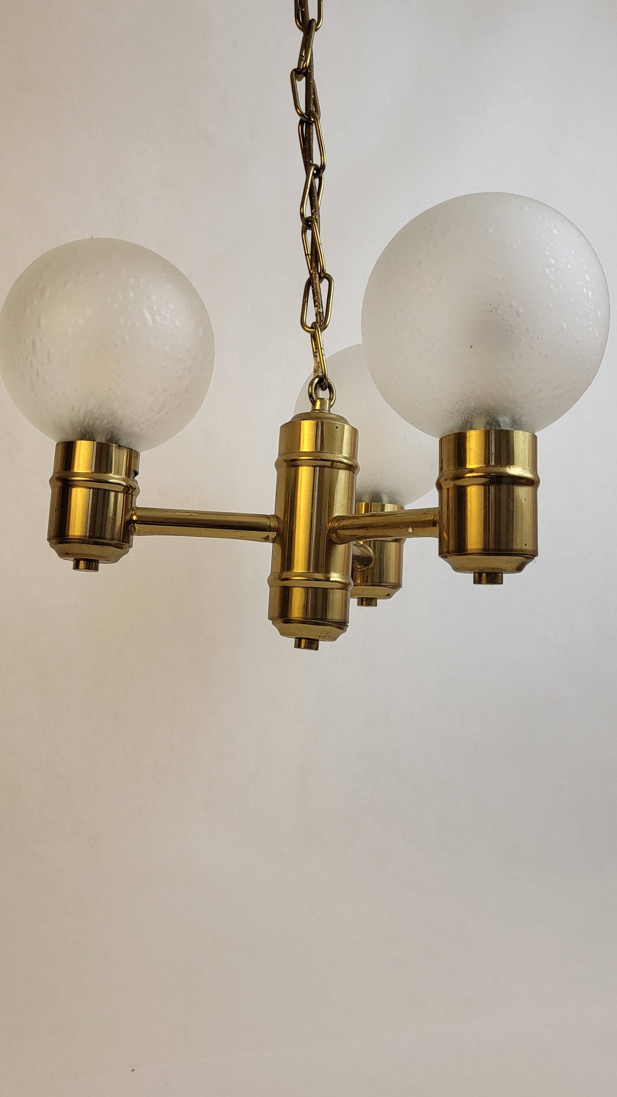 Suspension 3 arms of light